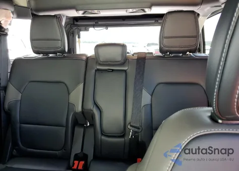 2025 Ford Bronco Outer Banks z USA, uszkodzony, nr VIN 1FMEE8BPXSLA68142